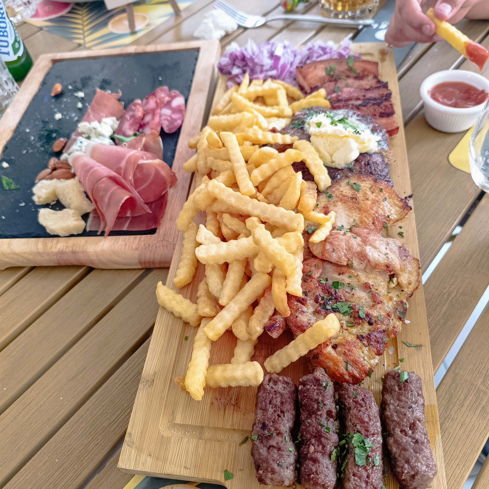 Caffe Bar & Restaurant Mondo Photo 8